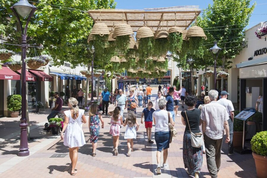 Mallorca: Fashion Outlet Shopping Excursion by Bus - Five hours to shop at Mallorca’s only outlet center