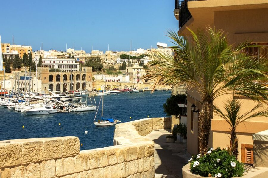 Malta: Vintage Bus Ride through the Three Cities - The Great Sieges in plain English