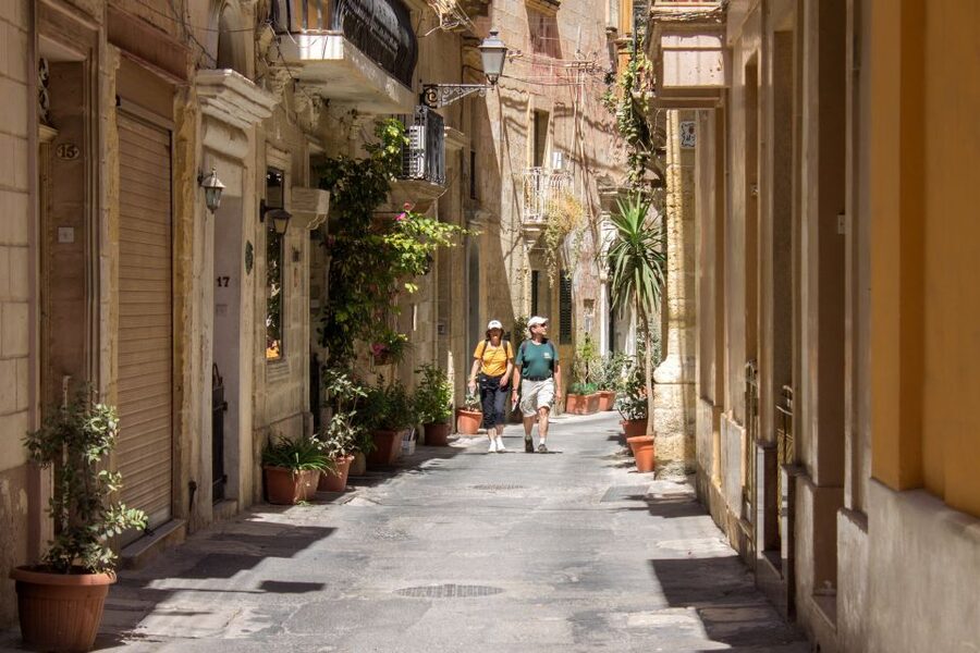 Malta: Vintage Bus Ride through the Three Cities - Photo stops and the short break