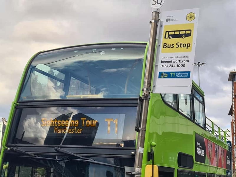 Manchester: Sightseeing Bus Tour - Commentary, comfort, and accessibility