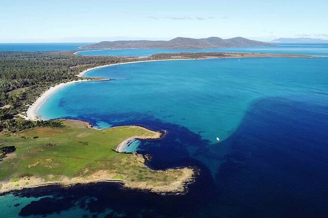 Maria Island Ferry - Hobart Bus Connection (Return Service) - What the €38.58 price buys you