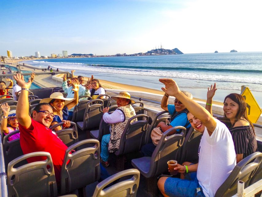 Mazatlán: Double-Decker Bus, Cliff Diving & Walking Tour - A quick way to get your bearings in Mazatlán