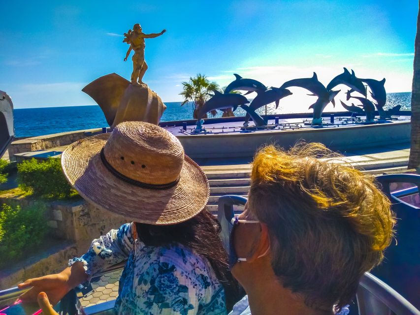 Mazatlán: Double-Decker Bus, Cliff Diving & Walking Tour - The cliff-diver stop at Glorieta Rodolfo Sánchez Taboada