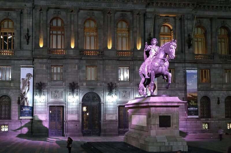 Mexico City: Double Decker Bus Night Tour - Who will get the most from this tour?
