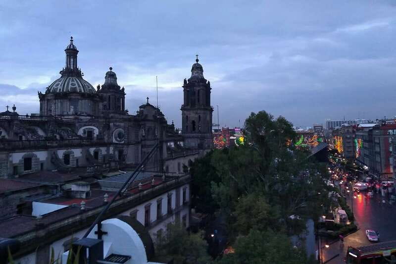 Mexico City: Double Decker Bus Night Tour - Meeting at the Zocalo on Monte de Piedad