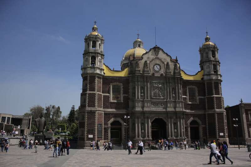 Mexico City: Hop-On Hop-Off Bus City Tour - The audio guide and the small things you need to bring