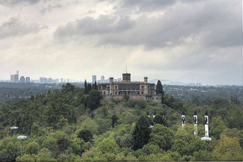 Mexico City: Hop-on Hop-off City Tour by Turibus 1-Day Pass - Basilica Circuit: a major religious site and a special route
