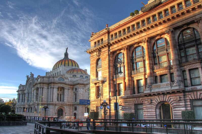Mexico City: Hop-on Hop-off City Tour by Turibus 2-Day Pass - Audio commentary and what is included