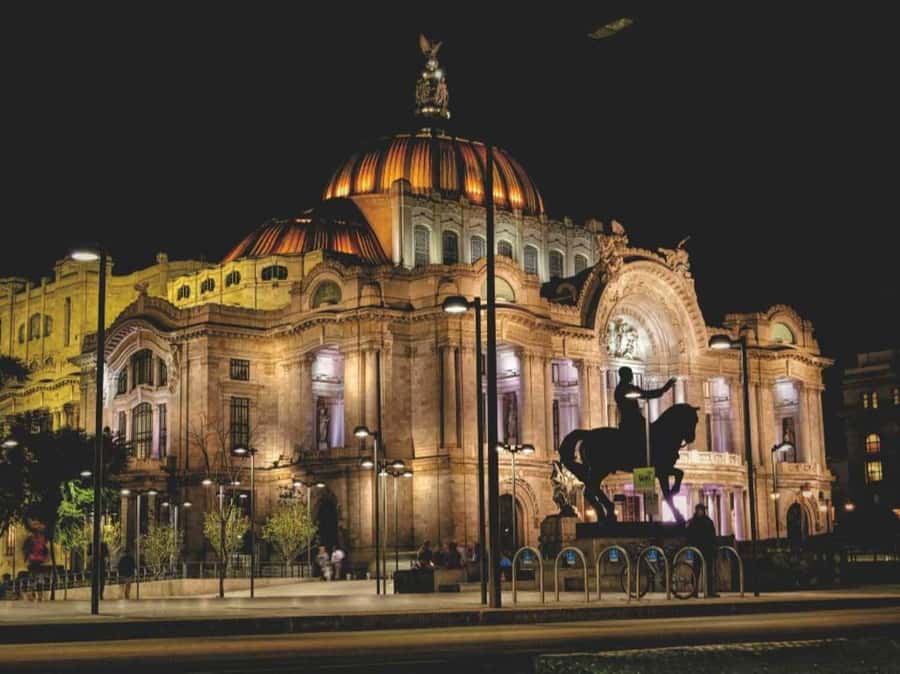 Mexico City: Night Bus Tour - Starting at Zócalo and the Metropolitan Cathedral