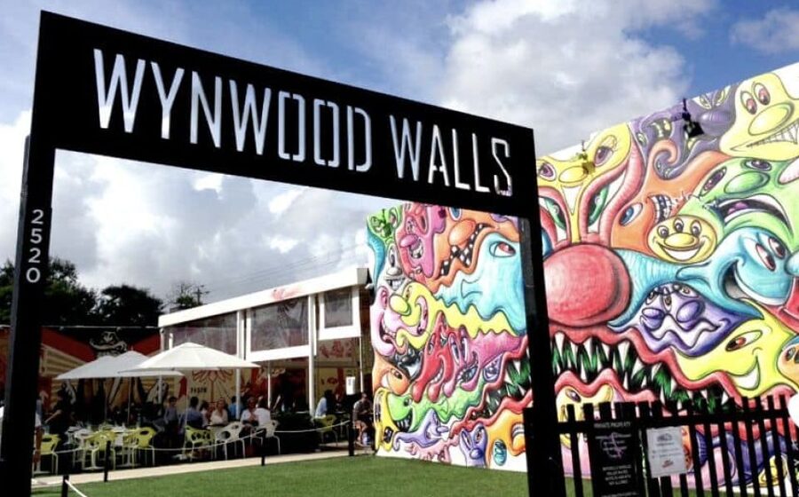 Miami Bus Tour Flamingo Open Air Trolley Bus Tours City Tour - Wynwood Walls and the Miami Arts District
