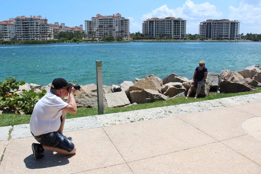 Miami: City Bus Tour with Downtown or Miami Beach Pickup - Art Deco buildings and the story along Ocean Drive