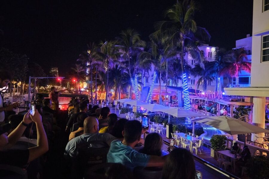 Miami: Open-top Bus Sightseeing Night Tour with Live Guide - What the guide adds to the ride
