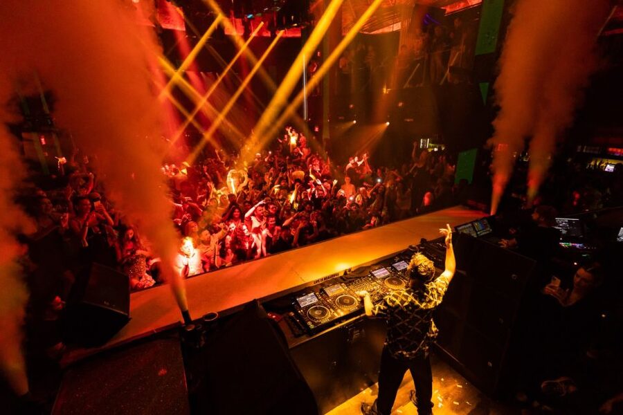Miami: Party Bus, Club Entry, and Open Bar Night Experience - My call on the $56 Miami night