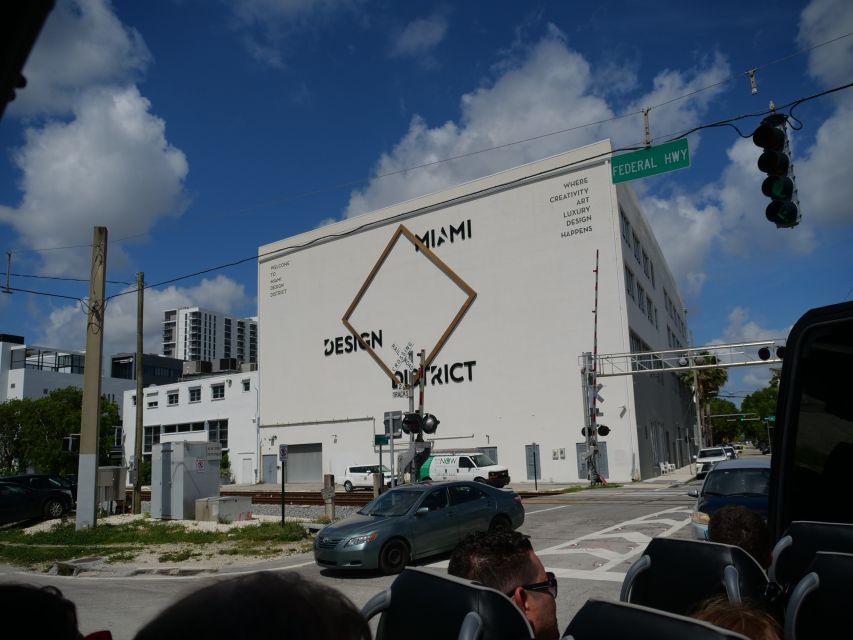 Miami Sightseeing Tour in a Convertible Bus - Guides, languages, and the feel of the ride