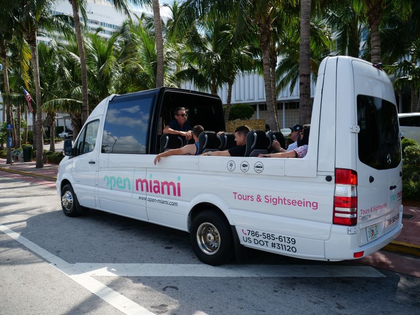 Miami Sightseeing Tour in a Convertible Bus (French) - Starting around South Beach and the Art Deco District