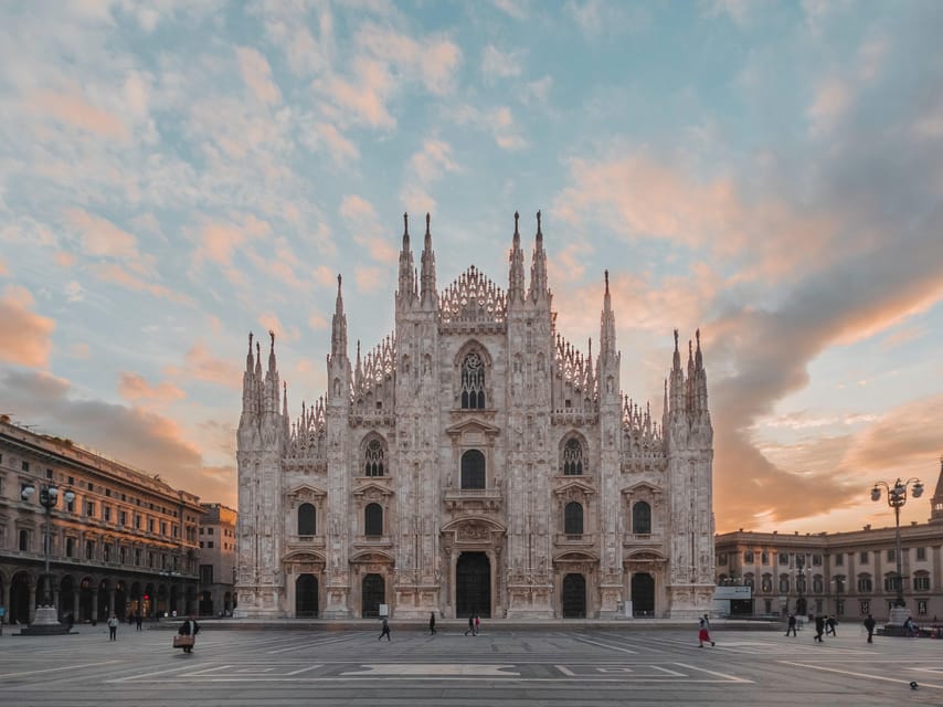 Milan: Night Tour by Bus - What this Milan night bus tour actually offers