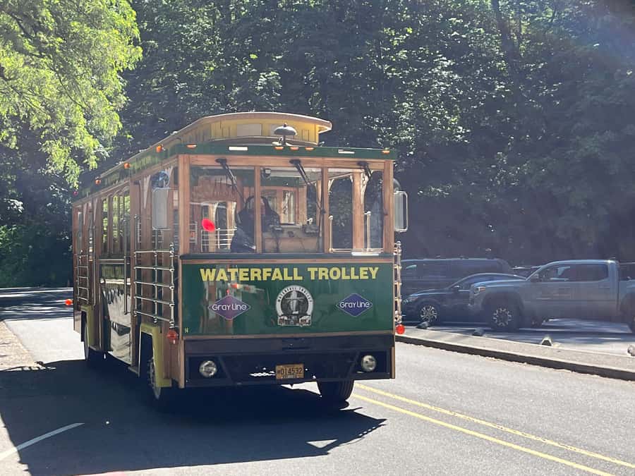 Multnomah Falls: Waterfall Corridor Hop-On Hop-Off Trolley - Key points at a glance