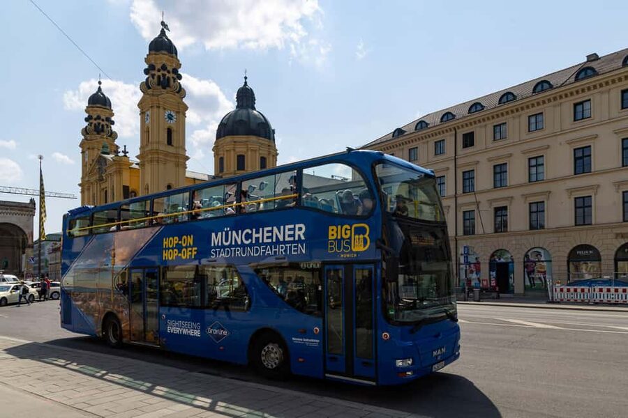 Munich: Big Bus Hop-On Hop-Off Tour by Open-Top Bus - Kunstareal and Odeonsplatz: art and grand architecture