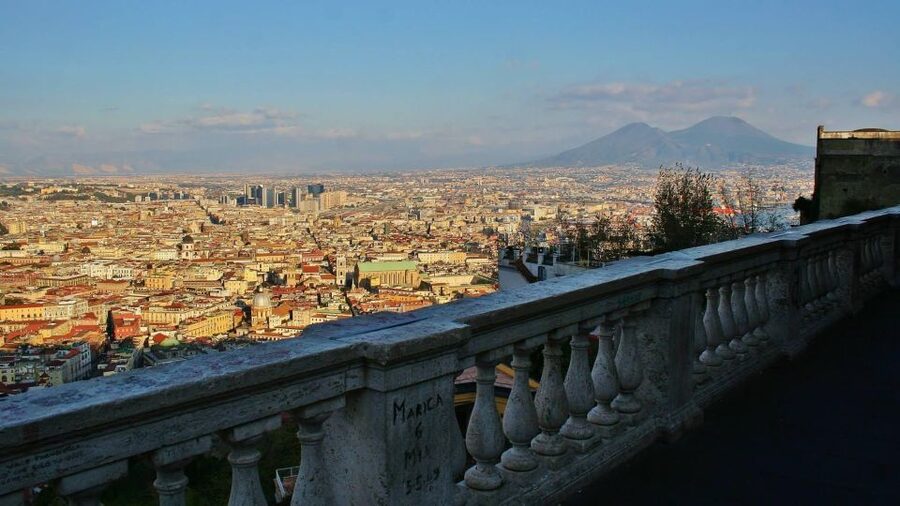 Naples: Hop-On-Hop-Off Bus Tour of Naples - Molo Angioino and the port start
