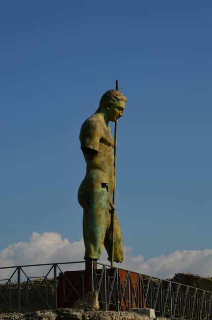 Naples:Pompeii SkiptheLine Ticket audioguide Round-Trip Bus - Why this is an easy Pompeii day from Naples