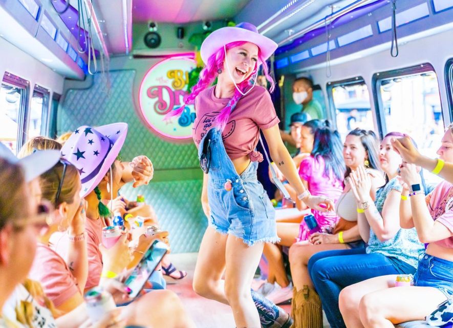 Nashville: Drag Queen Party Bus w/Games, Dancing & Drag Show - What happens during the 90-minute ride
