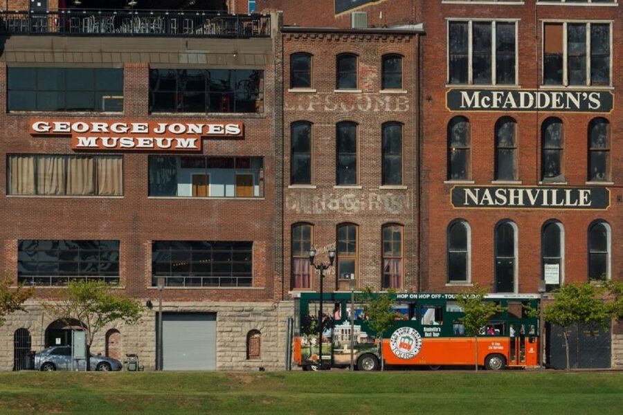 Nashville: Hop-on Hop-off Trolley Tour - How the timing affects your day