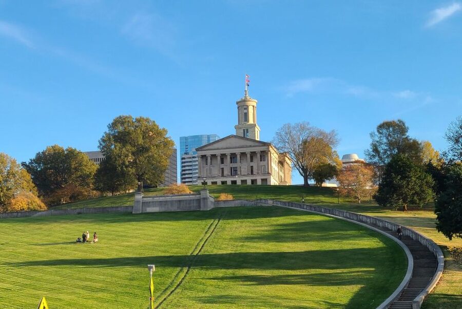 Nashville: Hop-on Hop-off Trolley Tour - Stops 6 and 7: Art, rail history, and country music