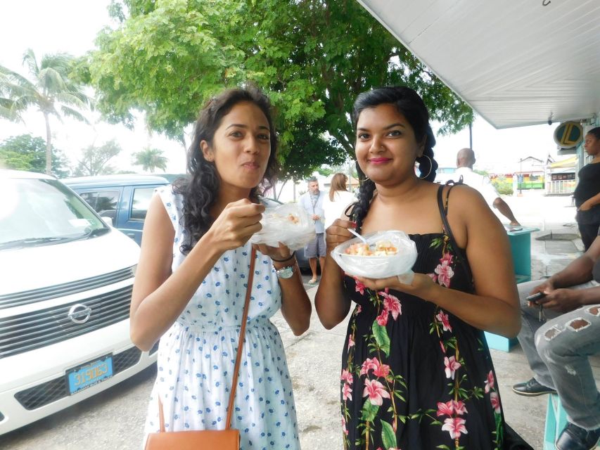 Nassau: Sip, Sample & See, Food & History Bus Tour - Fresh conch at the fish market
