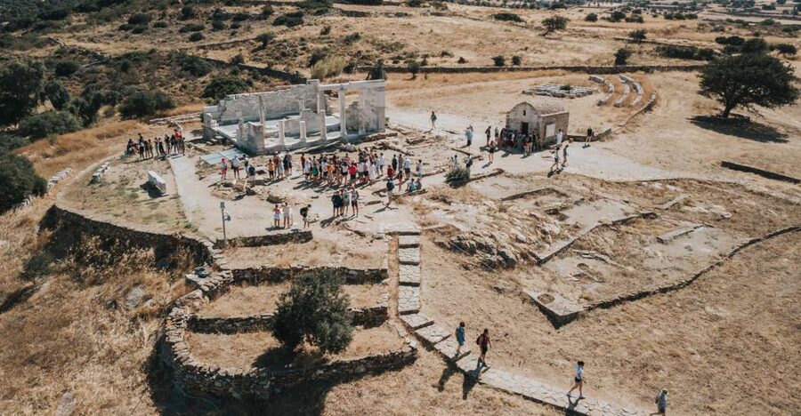 Naxos: Highlights Bus Tour with Free Time for Lunch and Swim - Damalas: olive oil and a family pottery workshop