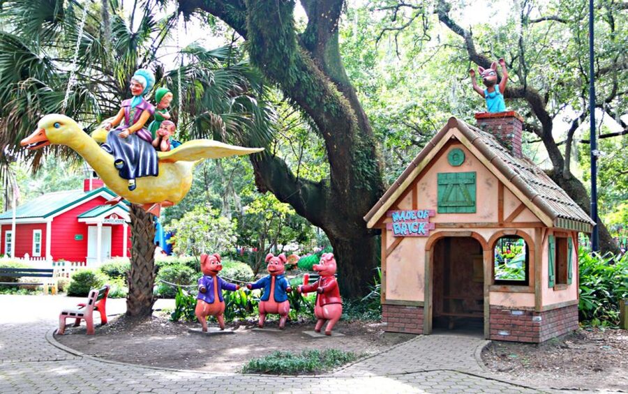 New Orleans: 2-Hour 15-Minute City and Cemetery Tour by Bus - City Park, Cafe Du Monde, and a welcome break