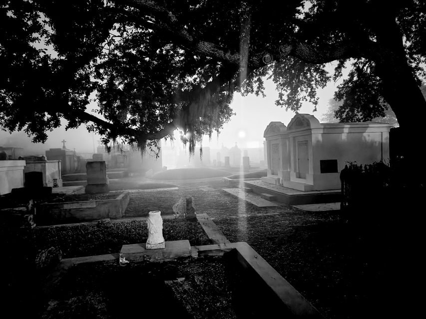 New Orleans: Cemetery Bus Tour At Dark with Exclusive Access - Starting in the French Quarter