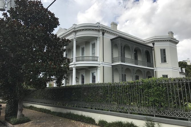 New Orleans City and Cemetery 2-Hour Bus Tour - Why this bus tour works well on a first day