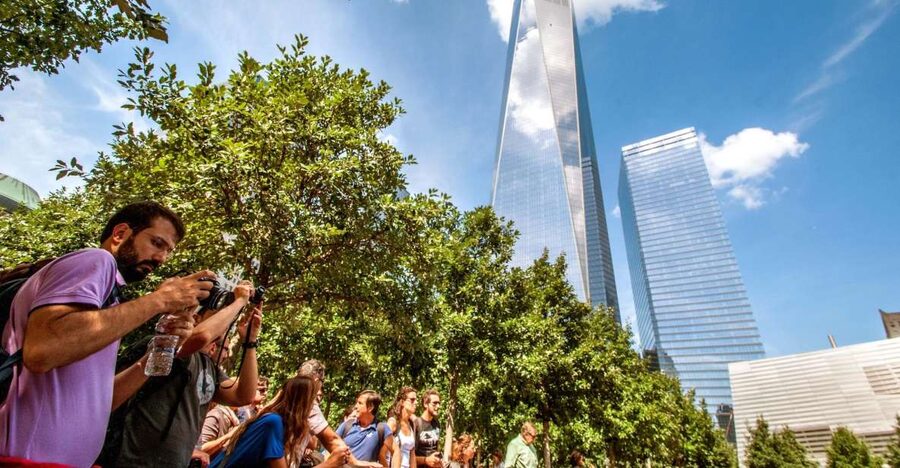 New York City: Bus Tour from Manhattan - What the vehicle and group size are like