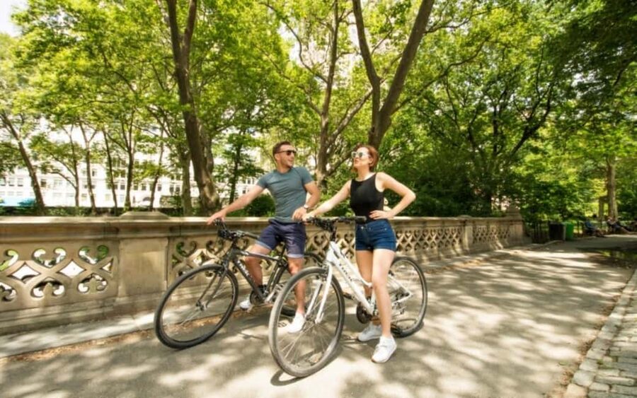 New York City: Discover Pass with Hop-on Hop-off Bus Tour - Two small museums with very different subjects