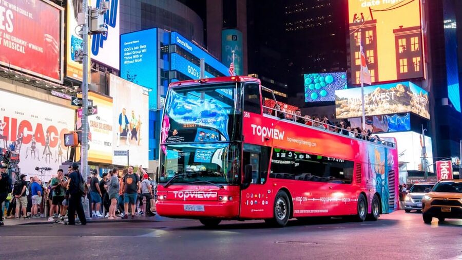 New York City: Discover Pass with Hop-on Hop-off Bus Tour - Butterbeer at the Harry Potter Store