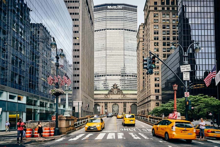 New York: Manhattan Guided Bus Tour - Crossing Central Park toward the Upper East Side