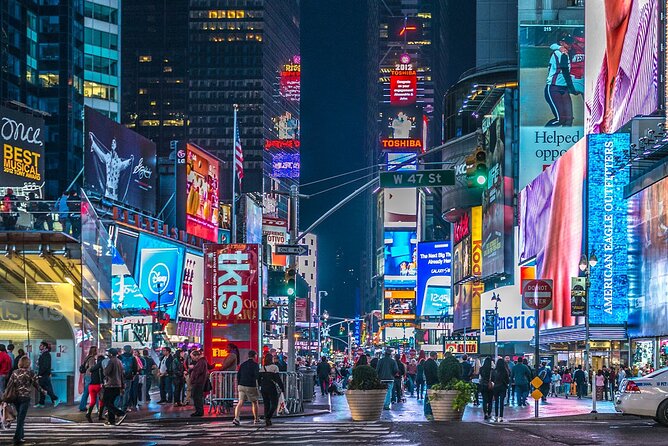 New York Night Tour: Open Top Bus Tour by TopView® - Cold weather, rain, and the lower deck