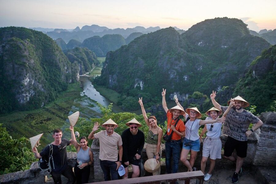Ninh Binh 1 Day,HoaLu-Tam Coc-Mua Cave,Buffet Lunch,Limo Bus - Why this $44 day trip works