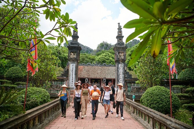 Ninh Binh Day Trip: Bai Dinh-Trang An-Mua Cave, Buffet, Boat, Bus - Why this Ninh Binh day trip works