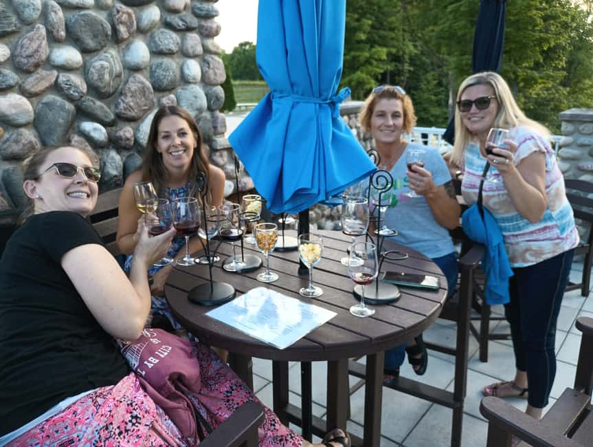 NON-BUS MOVIE STARS Leelanau Peninsula Sunset Wine Tour - What the four-and-a-half hours feel like