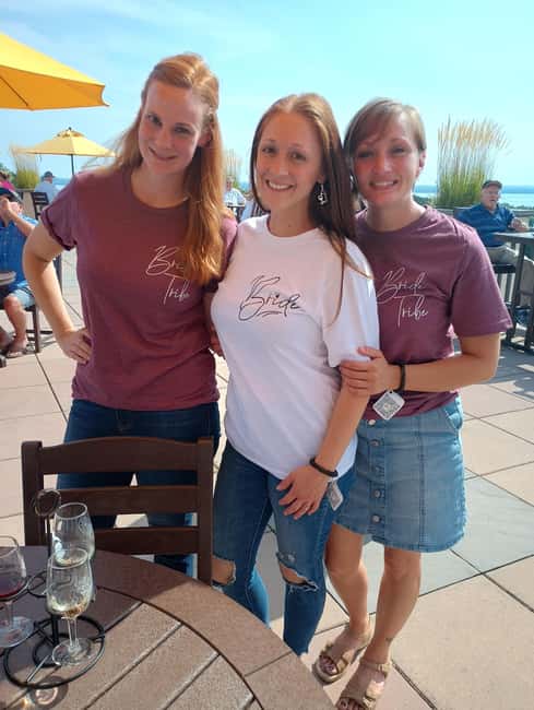 NON BUS Traverse City MOVIE STARS Wine Tour in a Luxury SUV - Best occasions, group sizes, and practical limits