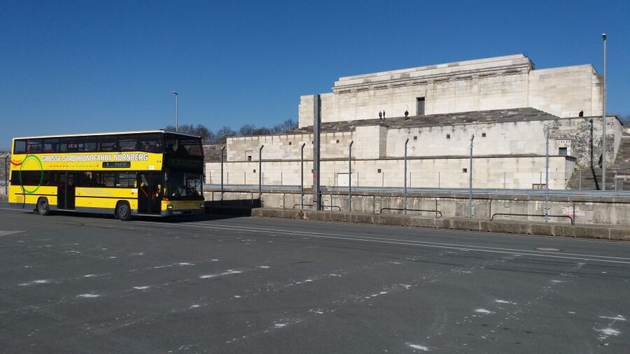 Nuremberg: Hop-On Hop-Off Bus Tour - Kaiserburg for the broad city view