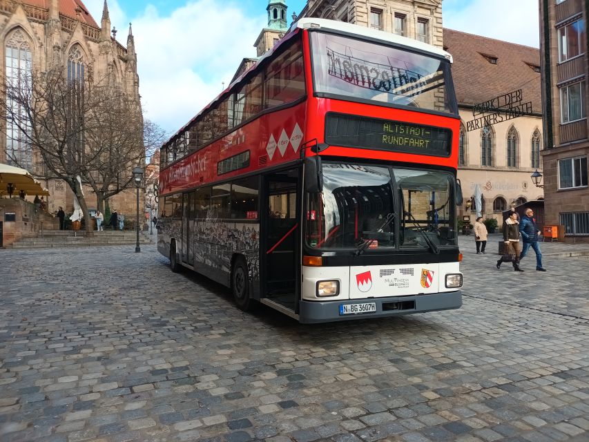 Nuremberg: Old Town Guided Tour By Bus - St. Lorenz Church and the southern side of the center