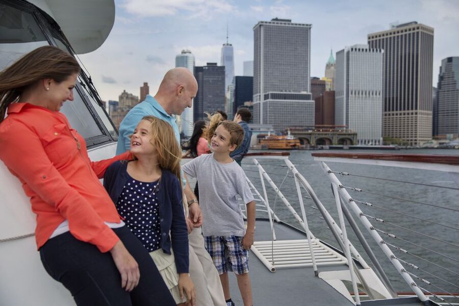NY: Statue of Liberty, Empire State, and Hop-on Hop-off Tour - Taking the ferry to Liberty and Ellis Islands