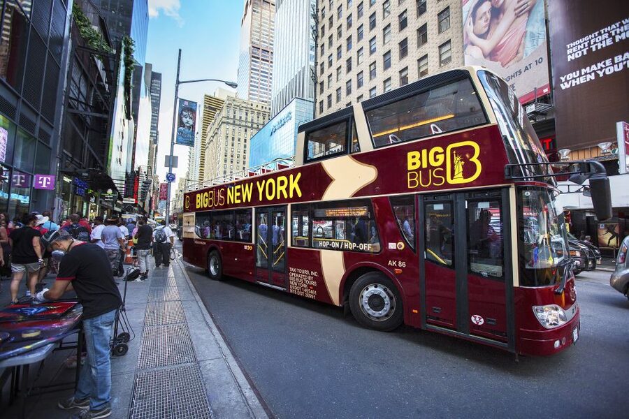 NY: Statue of Liberty, Empire State, and Hop-on Hop-off Tour - How the bus compares with walking