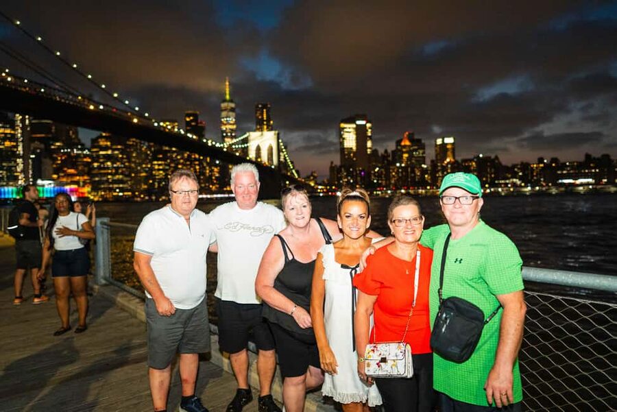 NYC at Night: 3-Hour Luxury Bus Tour of Top Highlights - Key points at a glance