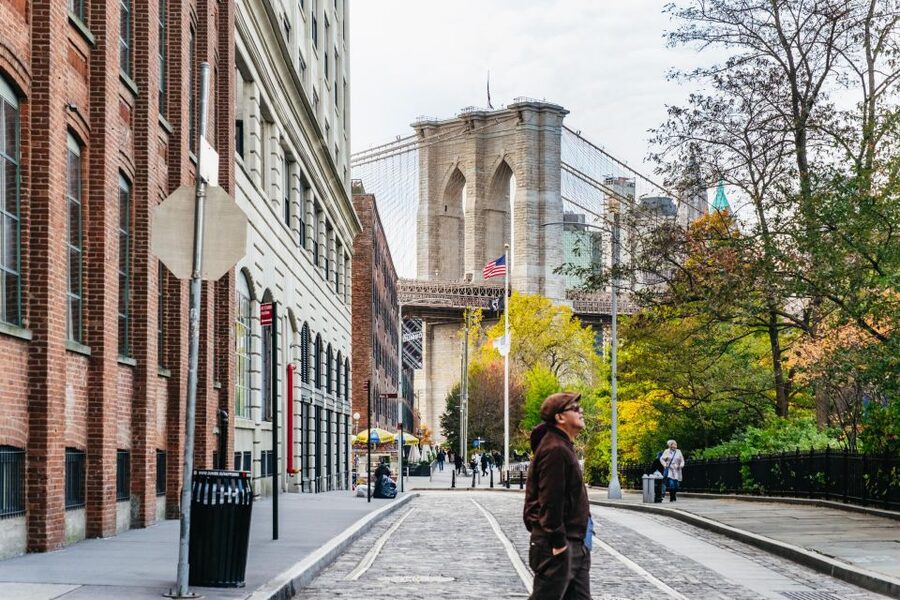 NYC: Brooklyn, Bronx, Queens Sightseeing Bus Tour - Empanadas and a break that feels local