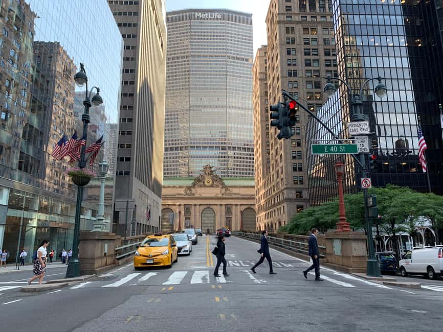 NYC: Bus Tour to Superhero Film Locations - Lower East Side, Chinatown, and the Financial District