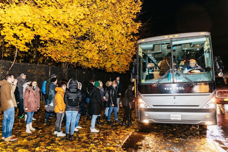 NYC: Dyker Heights Christmas Lights & Skyline View Bus Tour - The scenic ride back along the East River