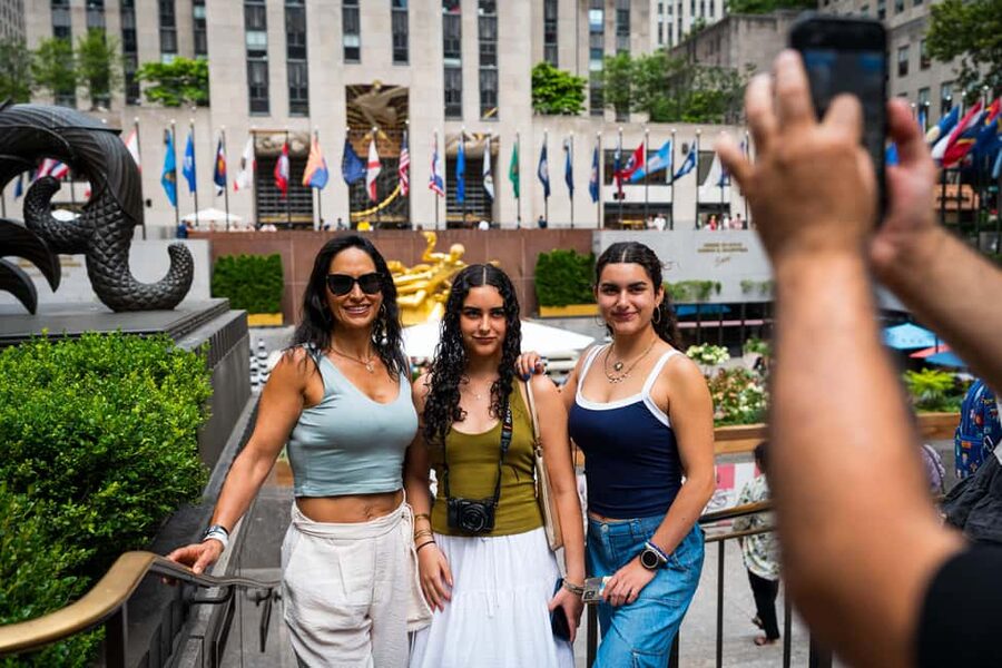 NYC: Half-Day Luxury Bus Tour of Top Highlights - Why this four-hour bus tour works in New York
